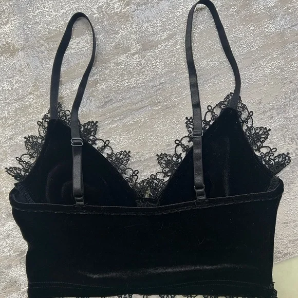 Women’s Lace trim bralette - Picture 8 of 14